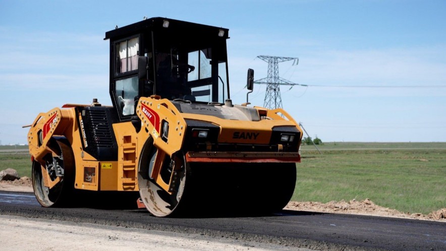 По поручению Президента: в 2026 году в Казахстане построят и обновят свыше 11 тыс. км дорог