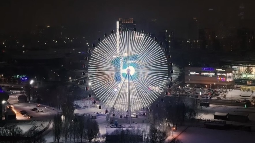 Таймеры на знаковых объектах Астаны начали отсчёт до референдума